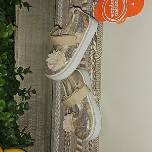 3/$10 Brand New Wonder Nation Size 4 Toddler Girl Glitter Velcro Flower Shoes